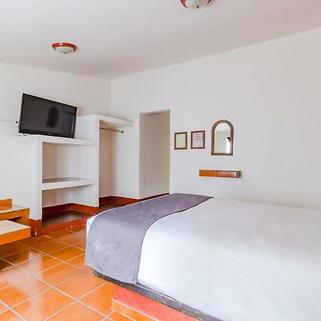 Hotel Ayenda Meson Del Rio Tepotzotlan Exteriér fotografie