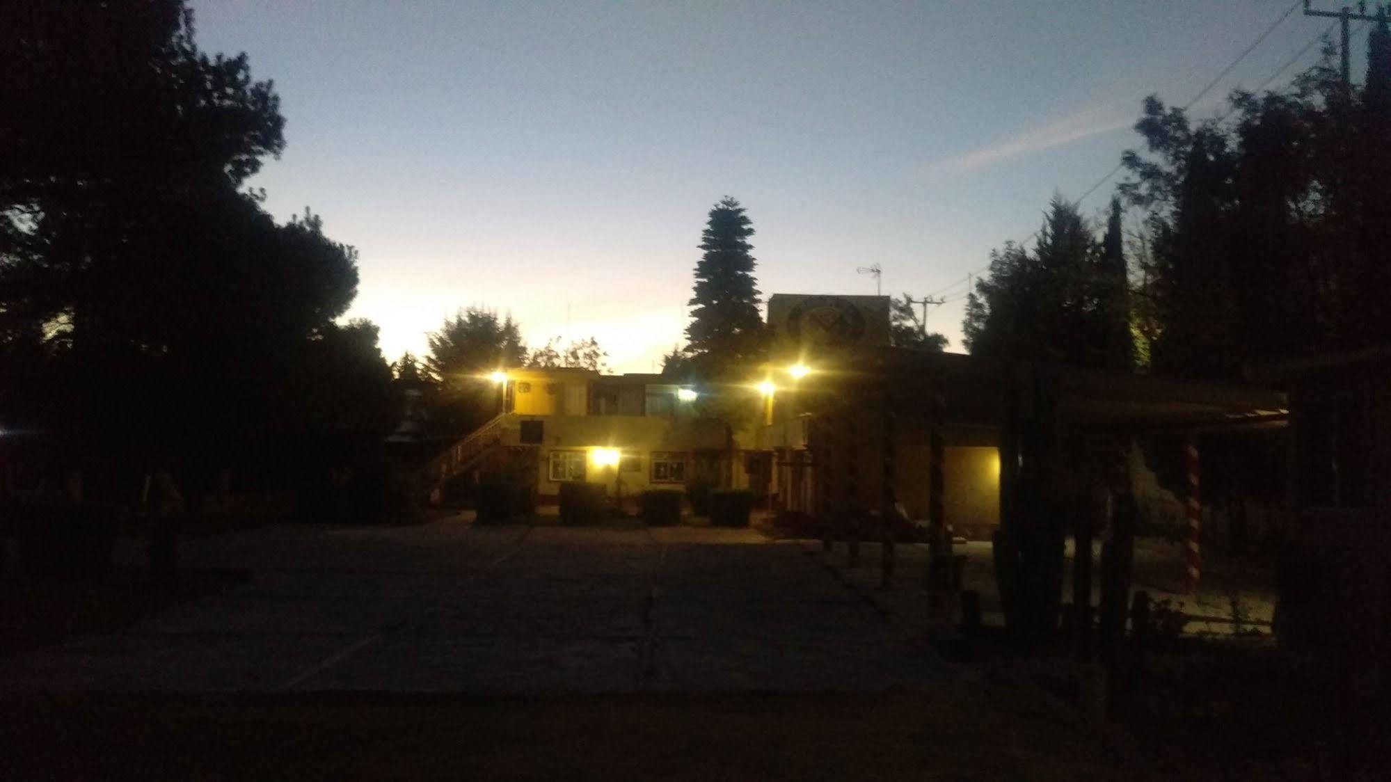 Hotel Ayenda Meson Del Rio Tepotzotlan Exteriér fotografie