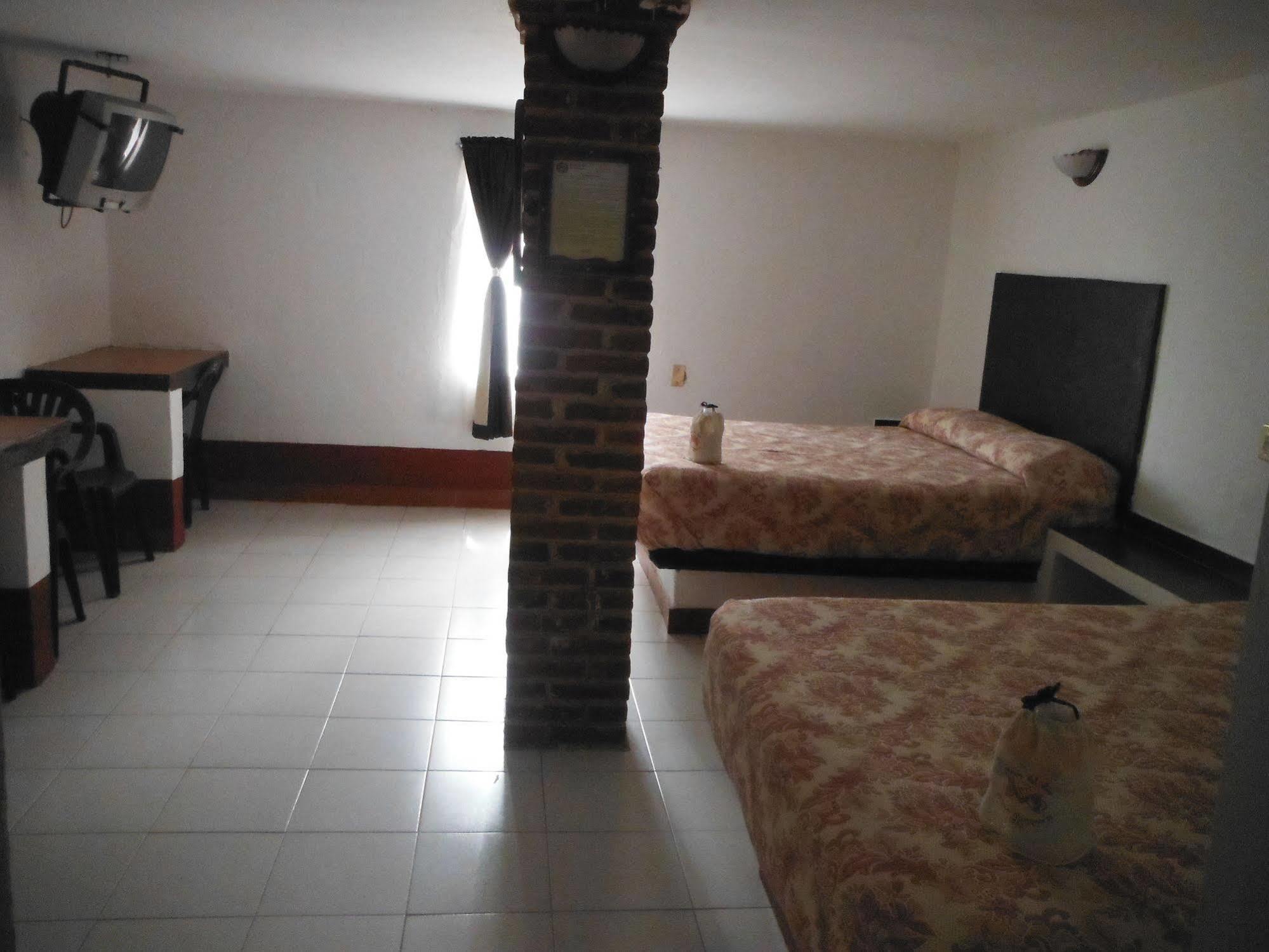 Hotel Ayenda Meson Del Rio Tepotzotlan Exteriér fotografie